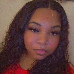 Meet your Posher, Tynasia